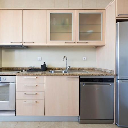 Lovelystay - Downtown Modern 2Br Flat With Free Parking 포르투 외부 사진
